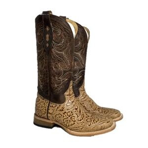 Women’s Cowtown Onyx Leather Floral Tooled Square Toe Boots